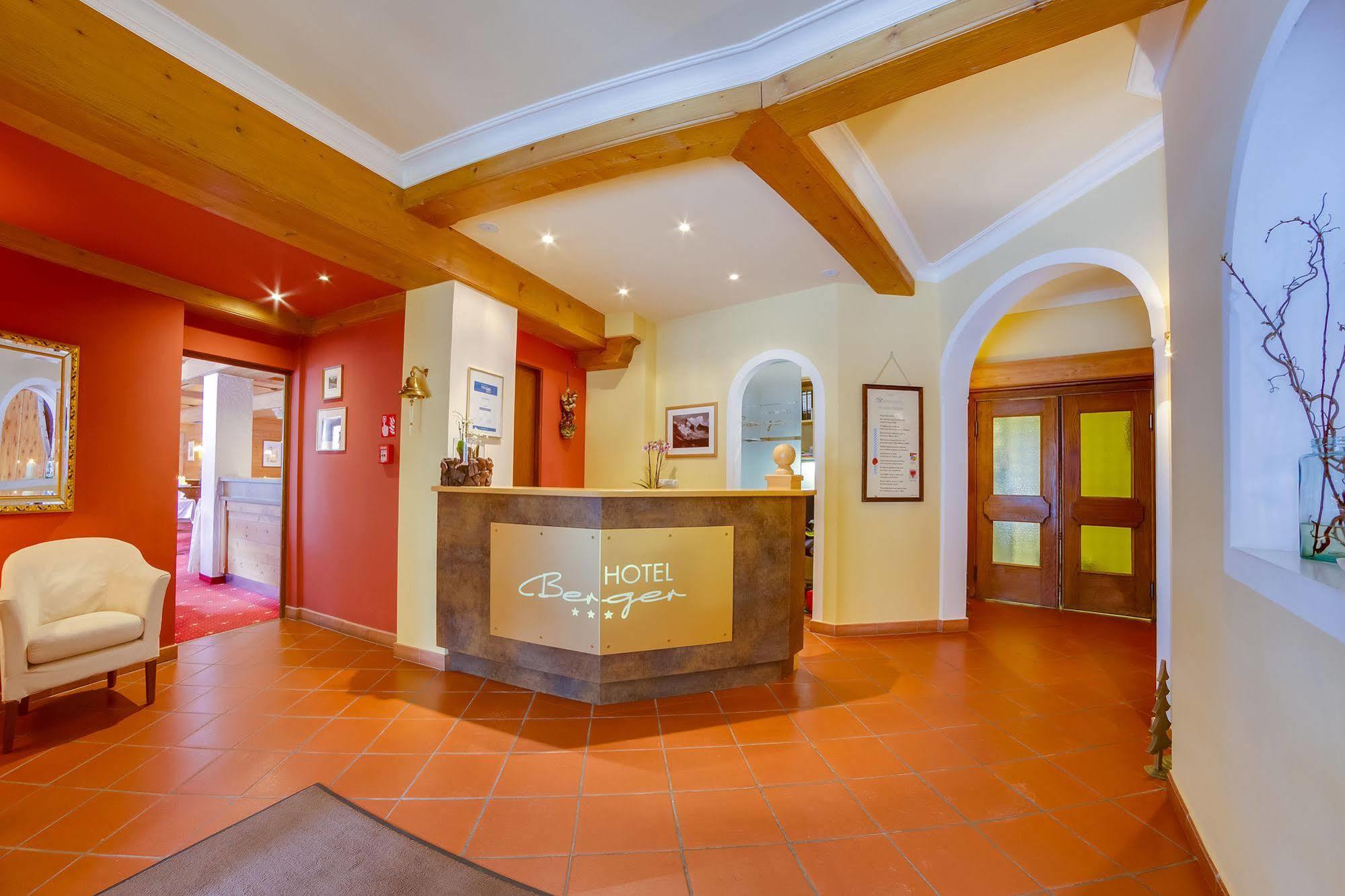 Hotel Berger Superior Riva di Tures Εξωτερικό φωτογραφία